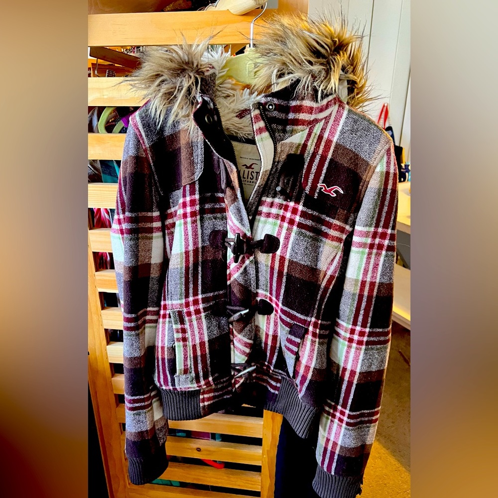 Size M warm very stylish and well made
